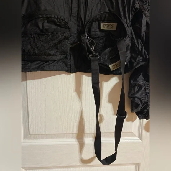 Aritzia Tna Eagle Rock Jacket Pockets Zippers Black Cargo Utility Size Small - Picture 10 of 14